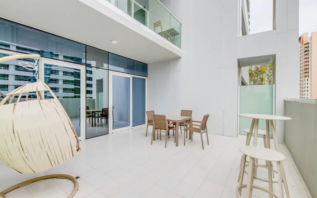 GLOBALSTAY. DAMAC Reva Residences