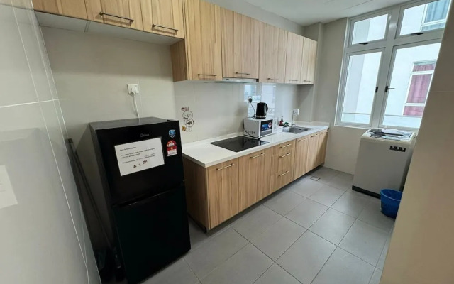 JB City Shopping Mall Apartment