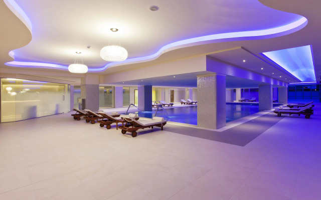 Boutique 5 Hotel & Spa - Adults Only