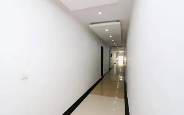 Hotel Amarji Palace By OYO Rooms
