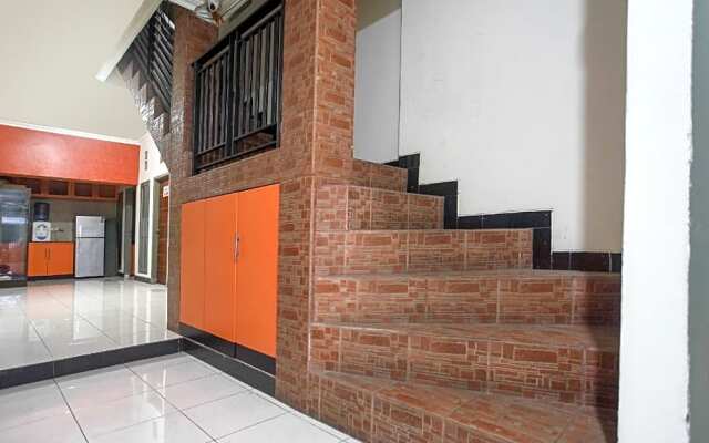 Super OYO 3323 Icha Homestay