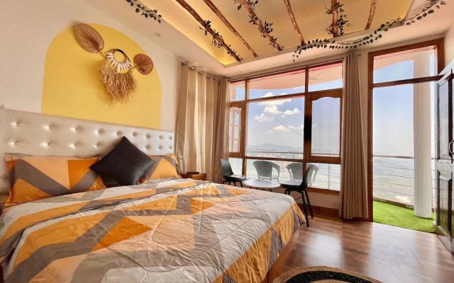 Siesta Homestay 1BR - balcony in shimla
