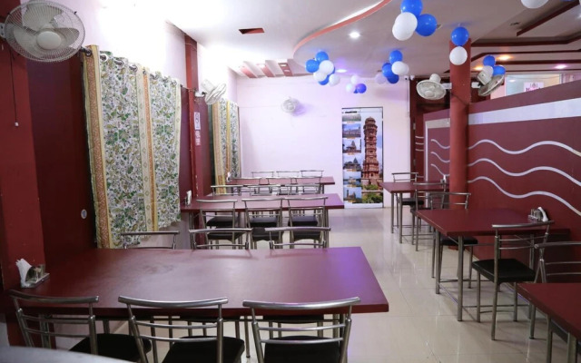 Hotel Shri Karani Vilas