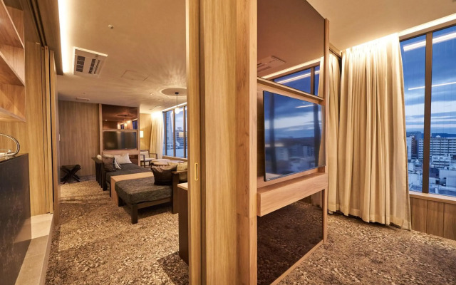 WeBase TAKAMATSU - Hostel