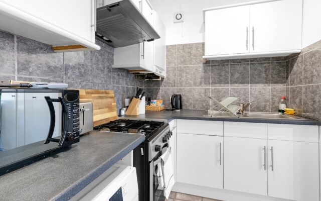 West Ealing SVD Apt. - 2 Bedroom 2 Bath