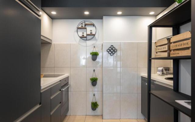 Spacious Apartment in Radnička Business Zone - FREE PARKING