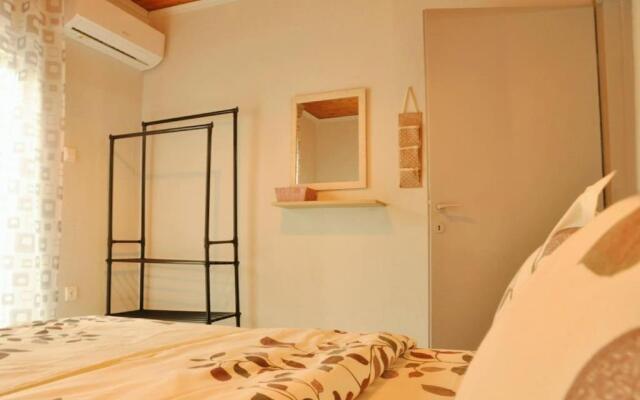 TasoulasHome 1-μονοκατοικια με αυλη