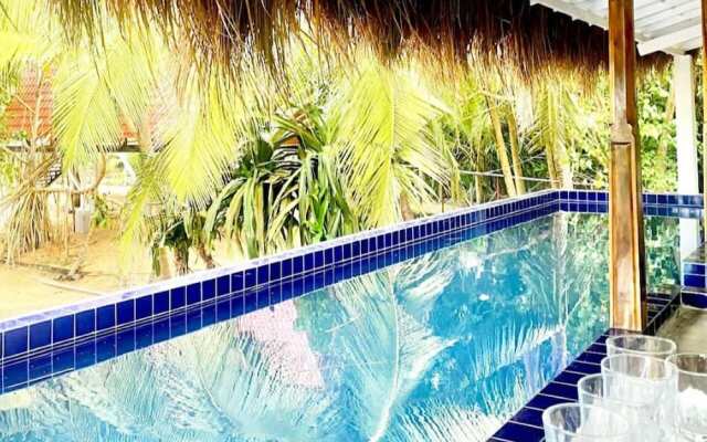 Sri Lanka Beach House Hotel and SPA
