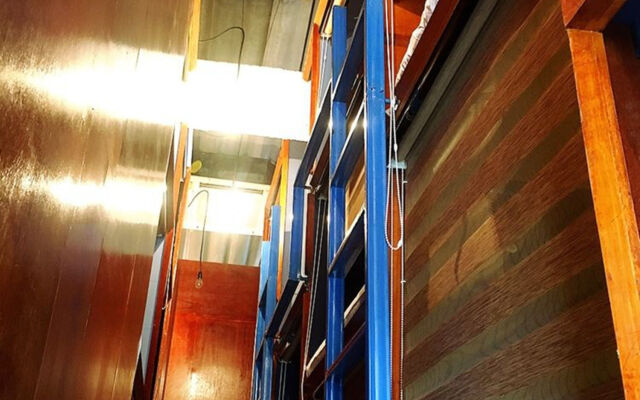 Wire Hostel Patong
