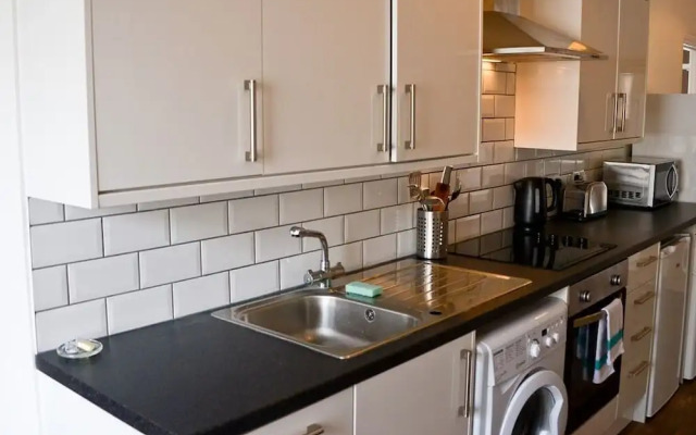 Corner House Apartment