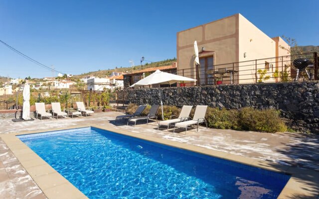 Casa Erques I y II