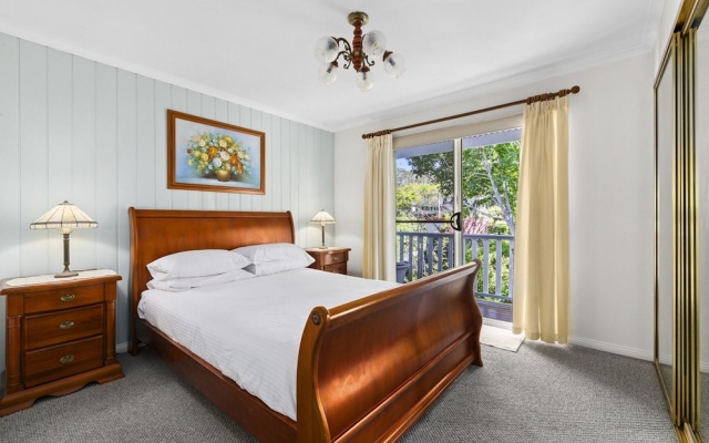 Family Home With Garden in Katoomba – Guest Rooms – Sydney