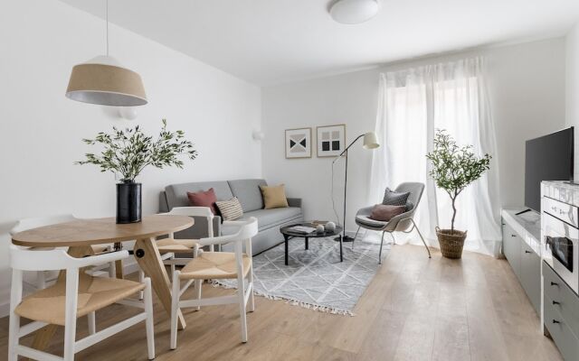 Madrid Sur Apartments by Olala Homes