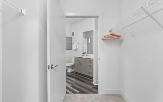 CozySuites at East Washington