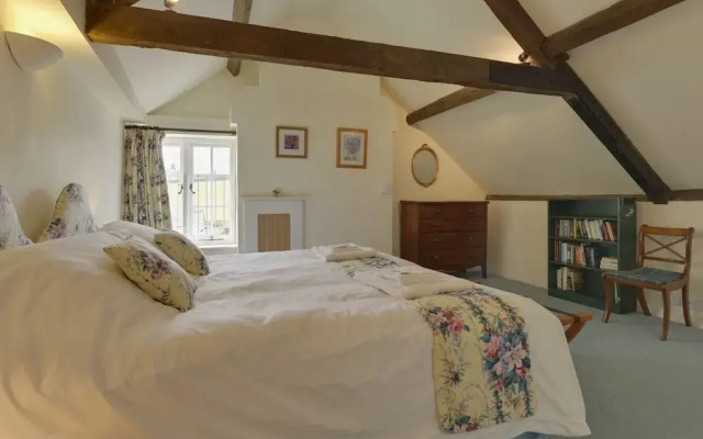 Abbots Manor
