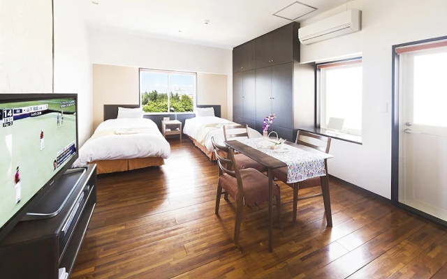 Wires Hotel