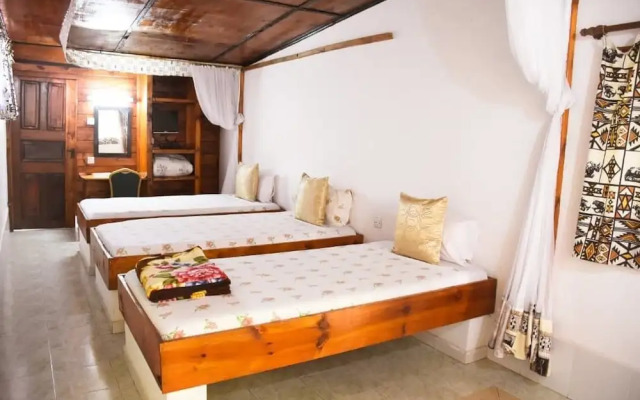 Pamoja Expeditions Lodge