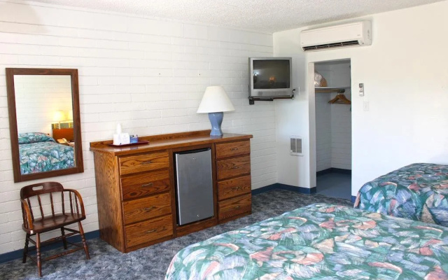 Lake Mohave Marina & Lodge