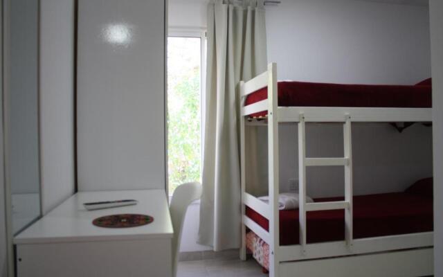 Agua De Coco Hosteria