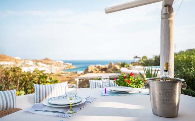 Paraga Scorpios Villa 2 7mins Walk to Beach by Calypso Sunset Villas