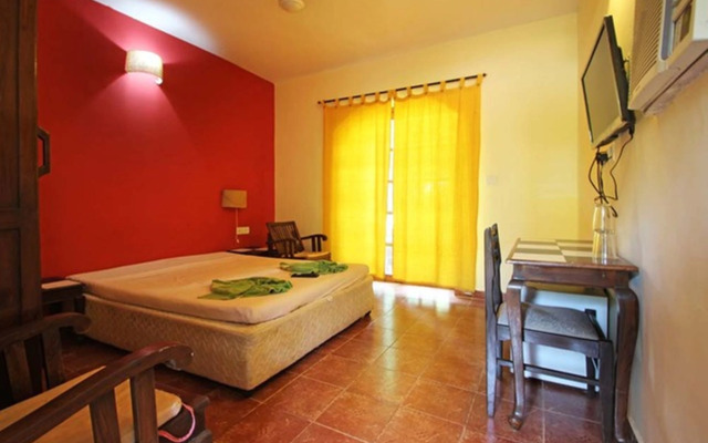 Sea Breeze Beach Resort Candolim