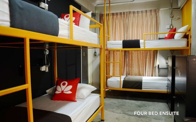 ZEN Hostel Silom 14