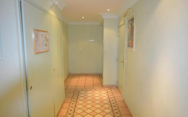 Studio 2 persons in Port of Nice district