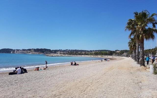 Appartement Six-Fours-les-Plages, 2 pièces, 4 personnes - FR-1-316-174