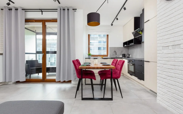 Apartment Grzybowska Warsaw by Renters