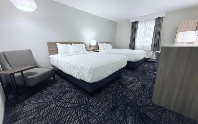 Clarion Pointe