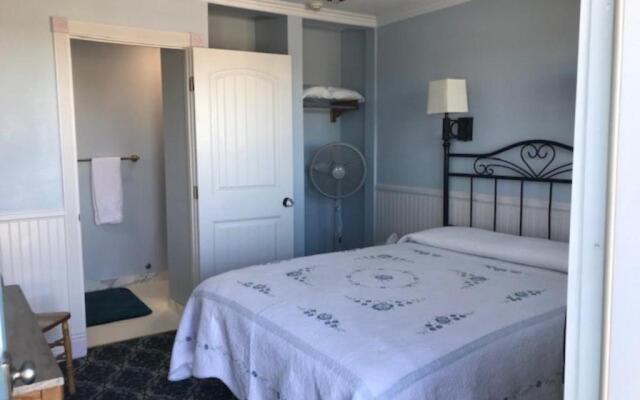 Sugarloaf Mountain Motel