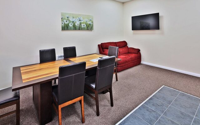 County Hall Apartment Hotel