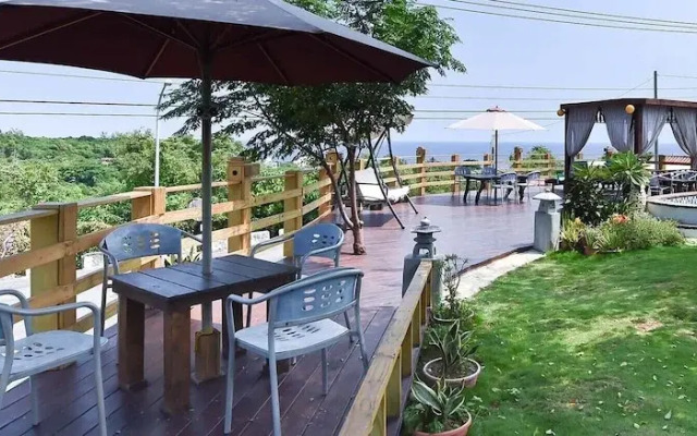 Sky Blue Sea Homestay