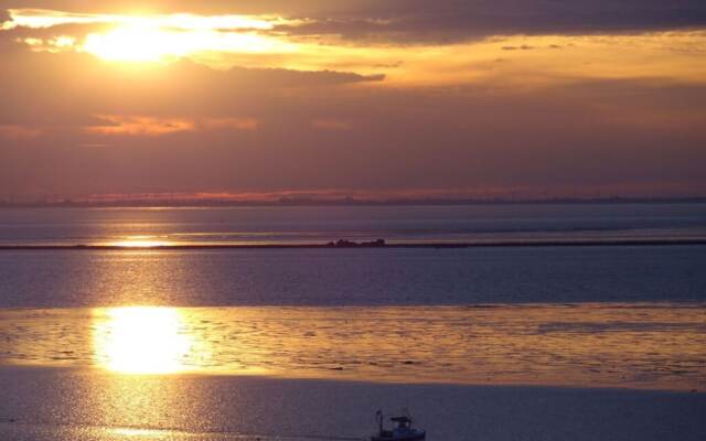 Holiday Apartment South Beach