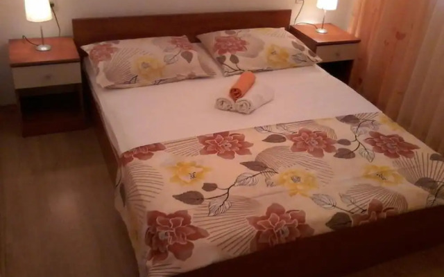 Mari - Barbecue - A1lile