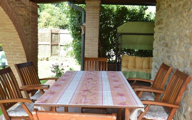 Charming Villa in Suvereto with Hot Tub