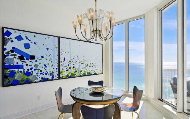 Silver Beach 1702e 3 Bedroom Condo by RedAwning