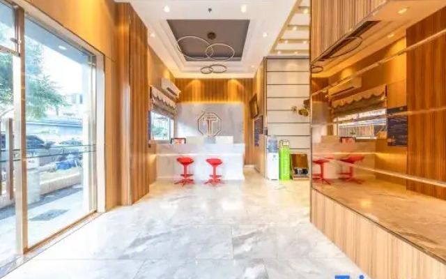 T Mansion Hotel (Shenzhen Guangming Yulu Branch)