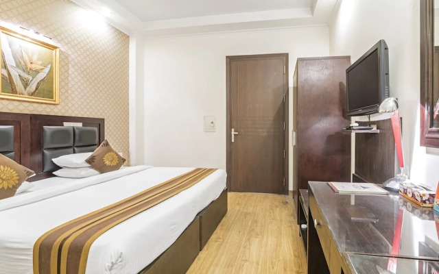 Royal Residence On MG Road