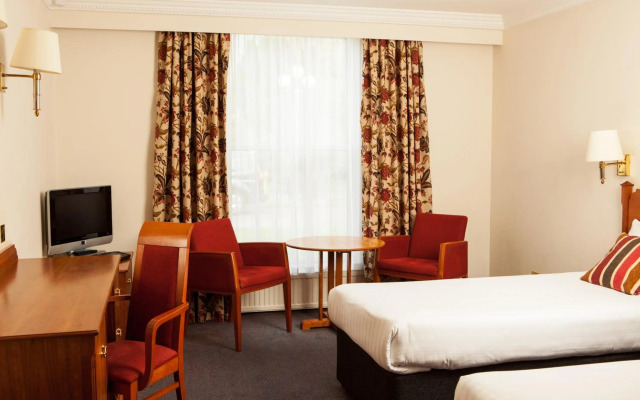 Mercure York Fairfield Manor Hotel