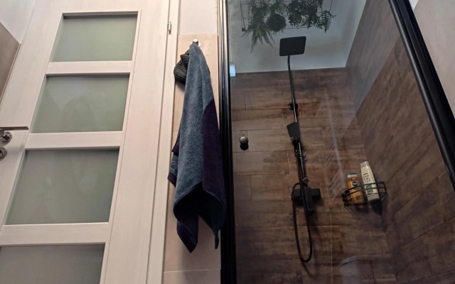 Urban Zen Den 2 Room Condo