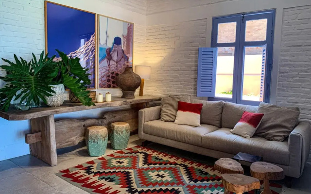 Casa pé na areia com 05 suítes