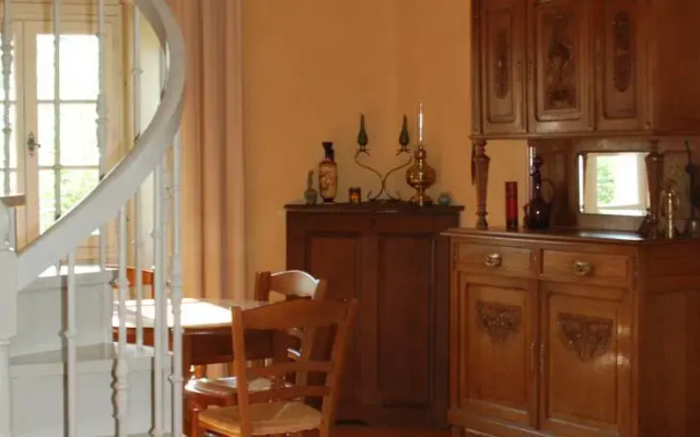 Chambre d'Hôtes-Tour de Garde XIVe
