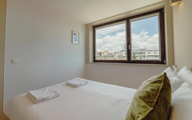 Legacy Oporto Design Apartment G by Vacationy