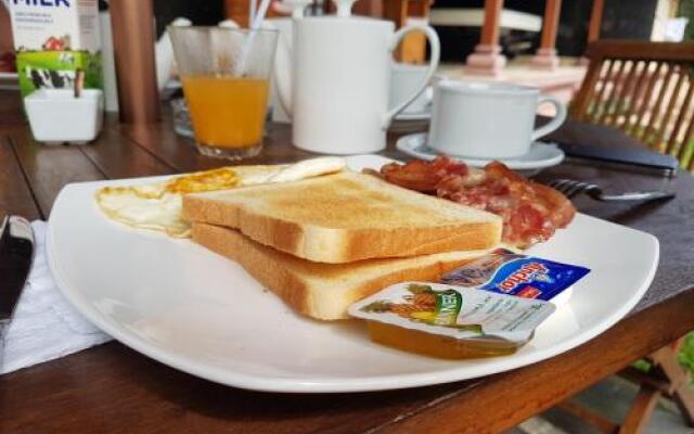 D'Kubu Legian Villa & Guest House