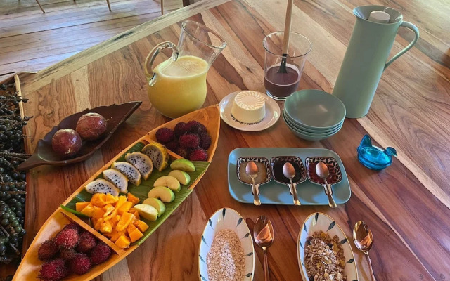 Buru Nature Hotel