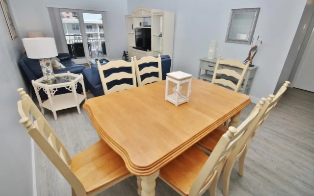 Sea Coast Gardens III 509