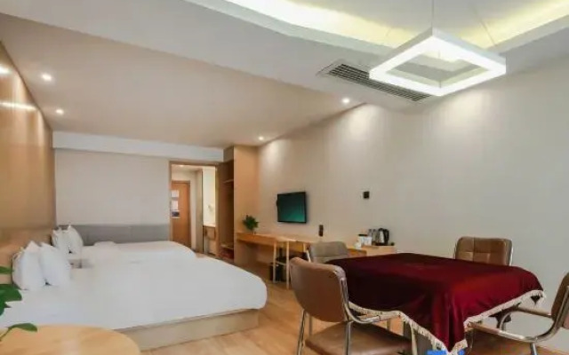 Starway Hotel (Guiyang Huaguoyuan wulichongditiezhan)