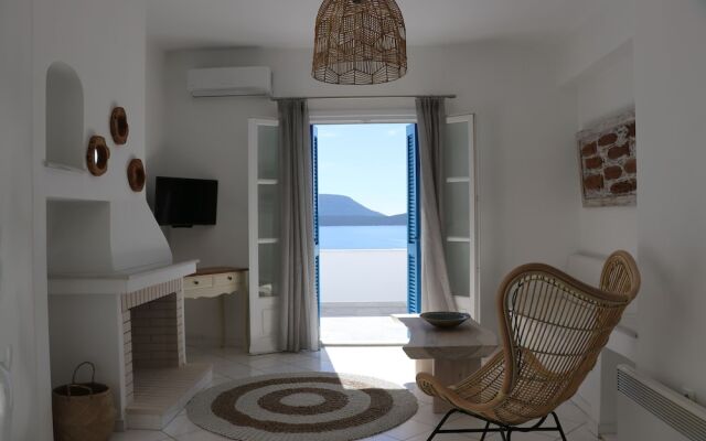 Grand Bleu by Fun In the Sun