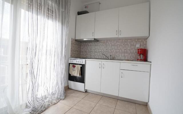 Apartment Dimitra Nea Karvali